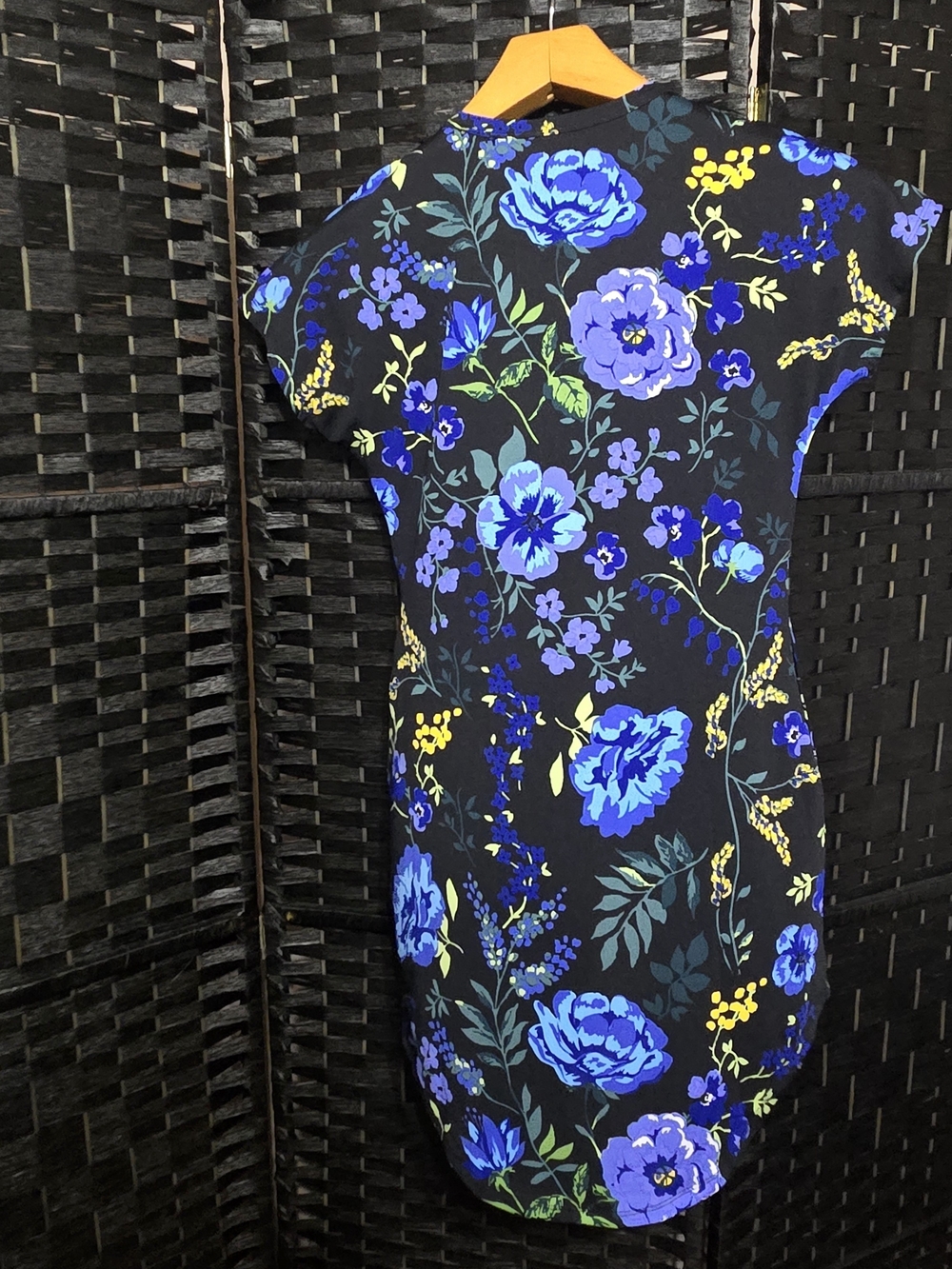 Lularoe Floral Tie-Waist Womens Dress in Black and Blue XS - Picture 6 of 9